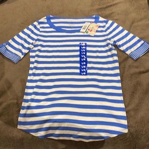 Segments mid-sleeved tee size large